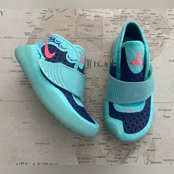 Nike Other - Nike (TD) Ky-Breezy Persian
Violet Aurora Size 9 Water Shoes